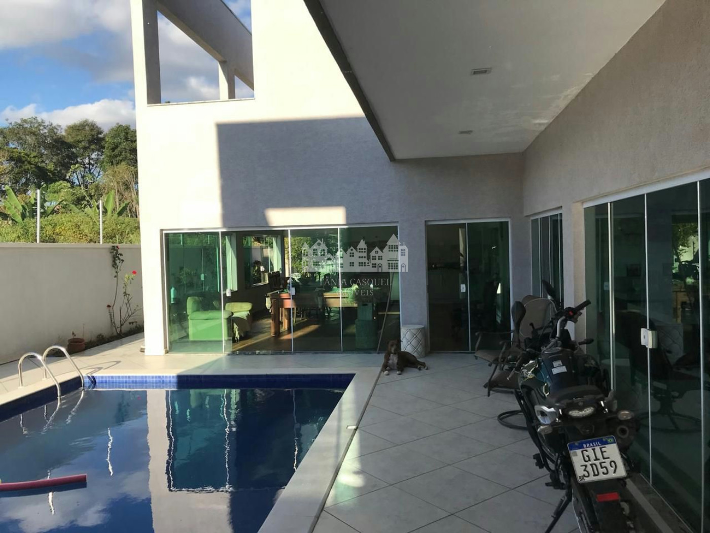 Casa à venda com 5 quartos, sendo 3 suítes,  em Loteamento Jardim Morumbi, Atibaia, SP