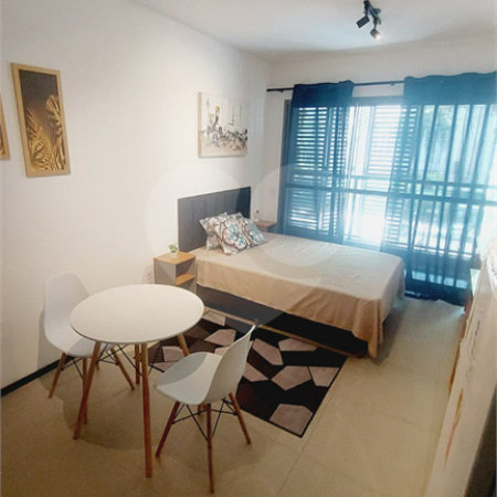 Studio com 27,61 m² a venda na Consolação com sacada