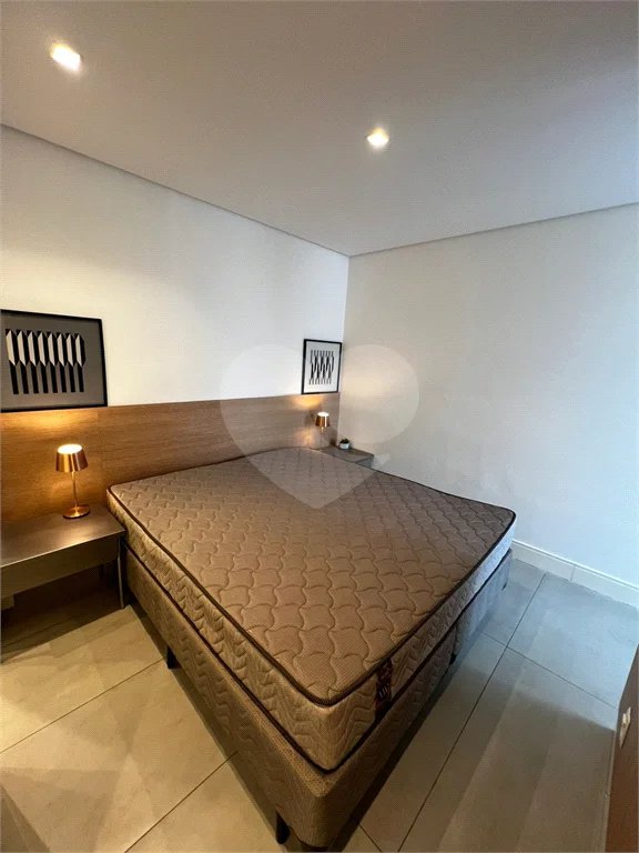 Linda Cobertura Duplex para venda no Jardim Paulista com 87,45 m² decorada!