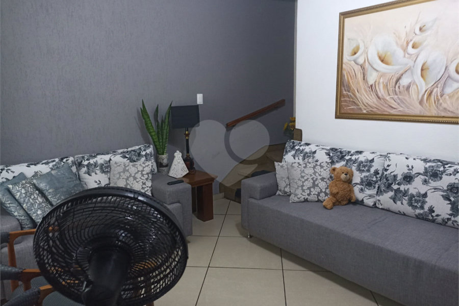 Sobrado à venda com 2 quartos em Tremembé, São Paulo, SP