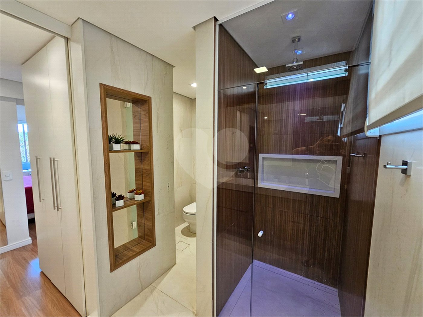 Apartamento à venda com 3 quartos, sendo 1 suíte, em Santo Amaro, São Paulo, SP