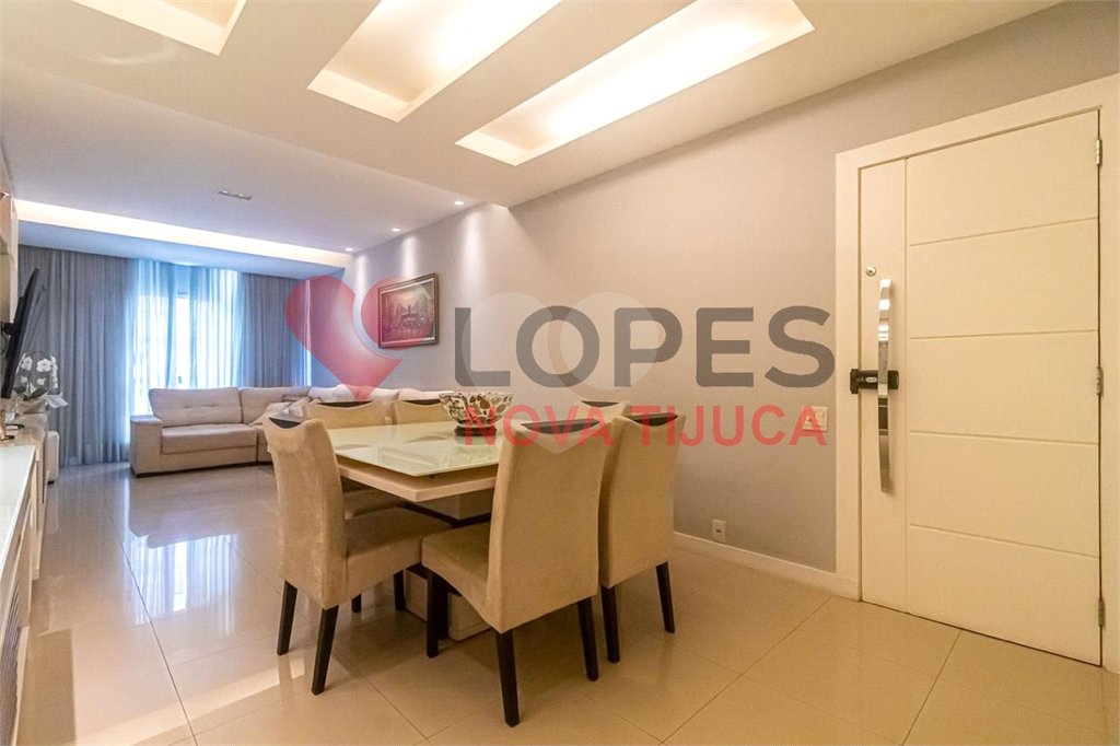 Apartamento à venda com 3 quartos, sendo 1 suíte, em Copacabana, Rio de Janeiro, RJ