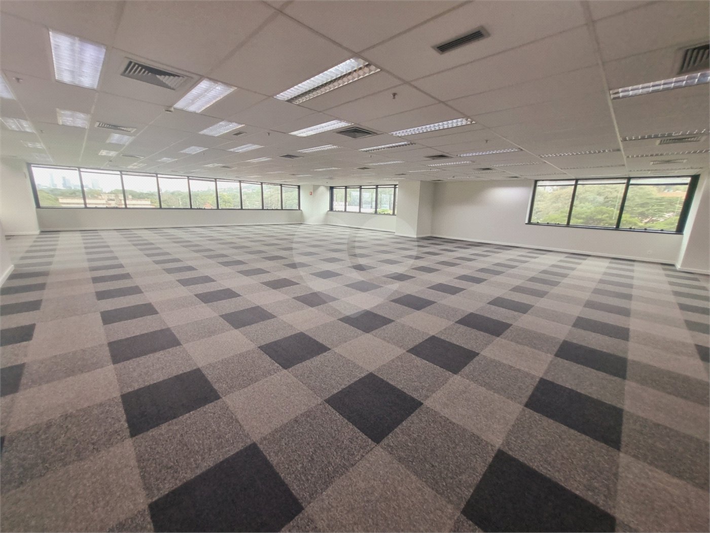 Sala à venda ou para alugar com 10 quartos em Butantã, São Paulo, SP