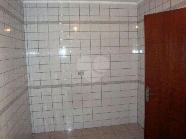 Sobrado à venda com 2 quartos em Vila Nivi, São Paulo, SP