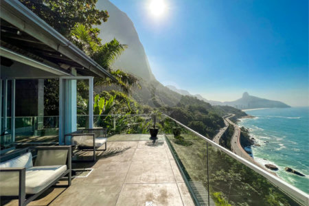 Casa à venda ou para alugar com 5 suítes em Joá, Rio de Janeiro, RJ