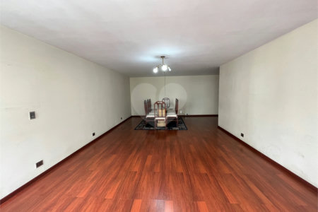 Apartamento à venda com 3 quartos, sendo 1 suíte, em Itaim Bibi, São Paulo, SP