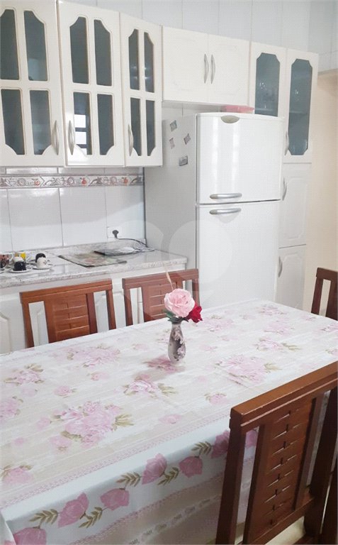 Casa à venda com 7 quartos, sendo 1 suíte, em Aliança, Osasco, SP