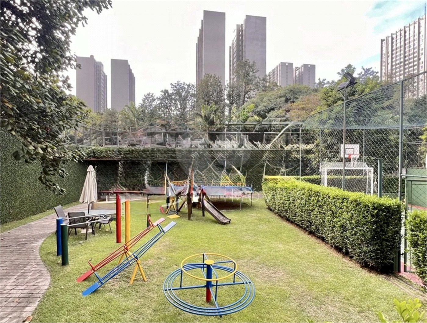 Cobertura à venda com 3 quartos, sendo 1 suíte, em Vila Suzana, São Paulo, SP