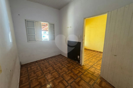 Casa à venda com 4 quartos, sendo 1 suíte, em Vila Maria, Itapetininga, SP