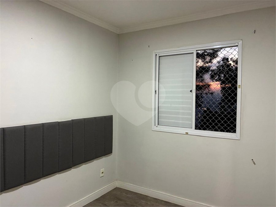 Apartamento para alugar com 2 quartos, sendo 1 suíte, em Vila Endres, Guarulhos, SP