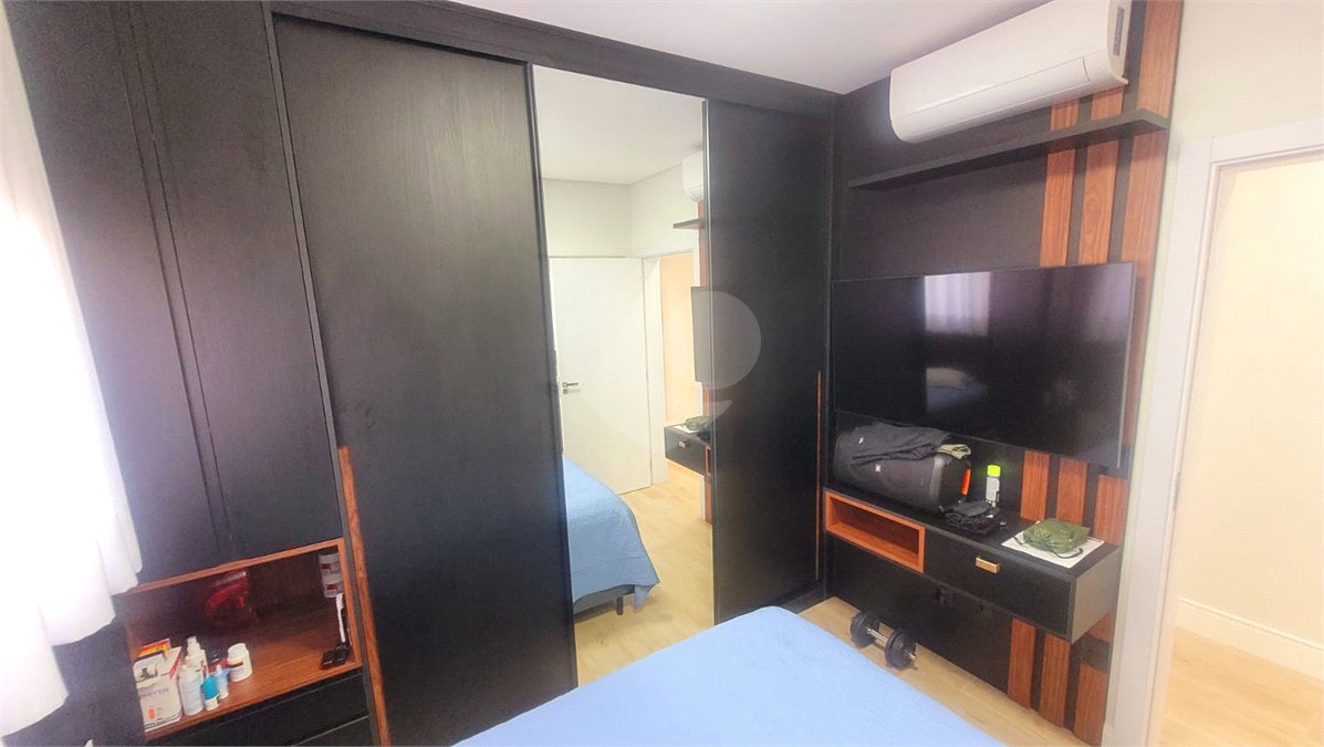 Casa à venda com 4 suítes no condomínio Sta Morriz, Campinas - SP