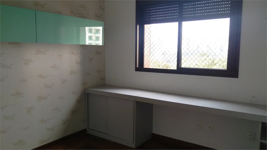 Apartamento à venda com 4 suítes em Vila Suzana, São Paulo, SP