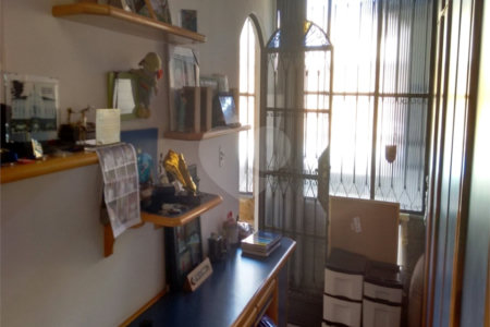 Casa à venda com 4 quartos, sendo 1 suíte, em Campo Grande, Rio de Janeiro, RJ