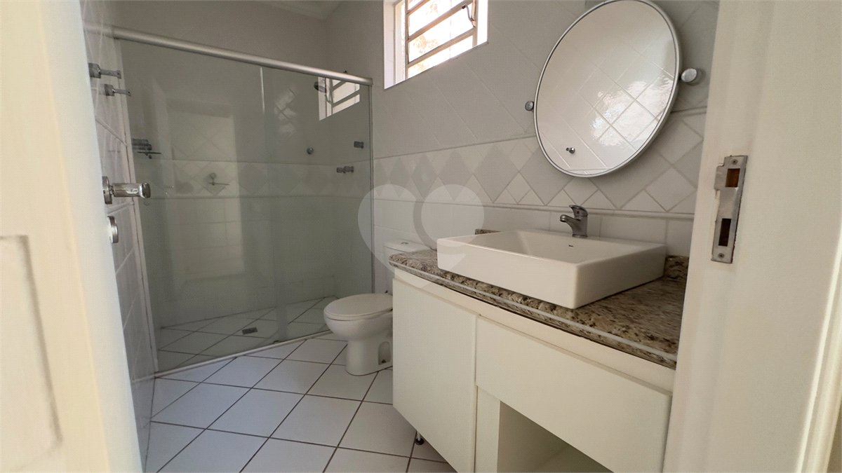 Casa para alugar com 4 quartos, sendo 3 suítes, em Vila Sfeir, Indaiatuba, SP