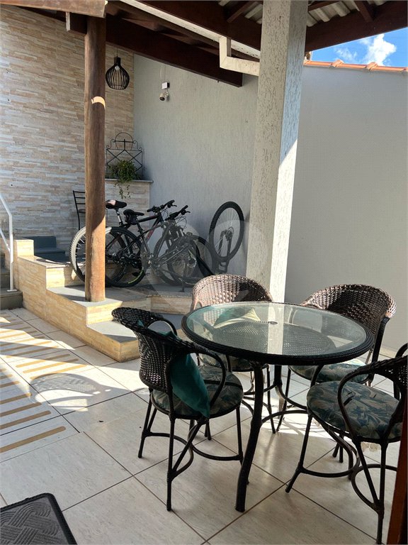 Casa à venda com 3 quartos, sendo 1 suíte, em Retiro das Fontes, Atibaia, SP