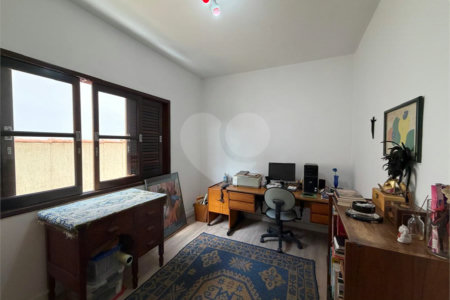 Casa à venda com 4 quartos, sendo 1 suíte, no condomínio Taquaral, São Paulo - SP