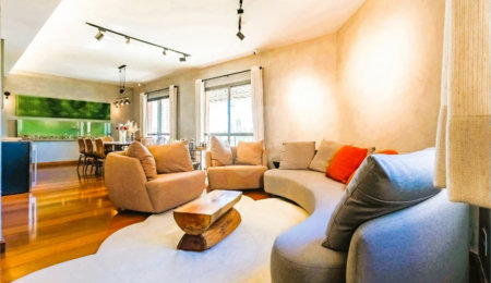 Vila Clementino - Apartamento reformado | 186 m² | 3 suítes | 3 vagas livres