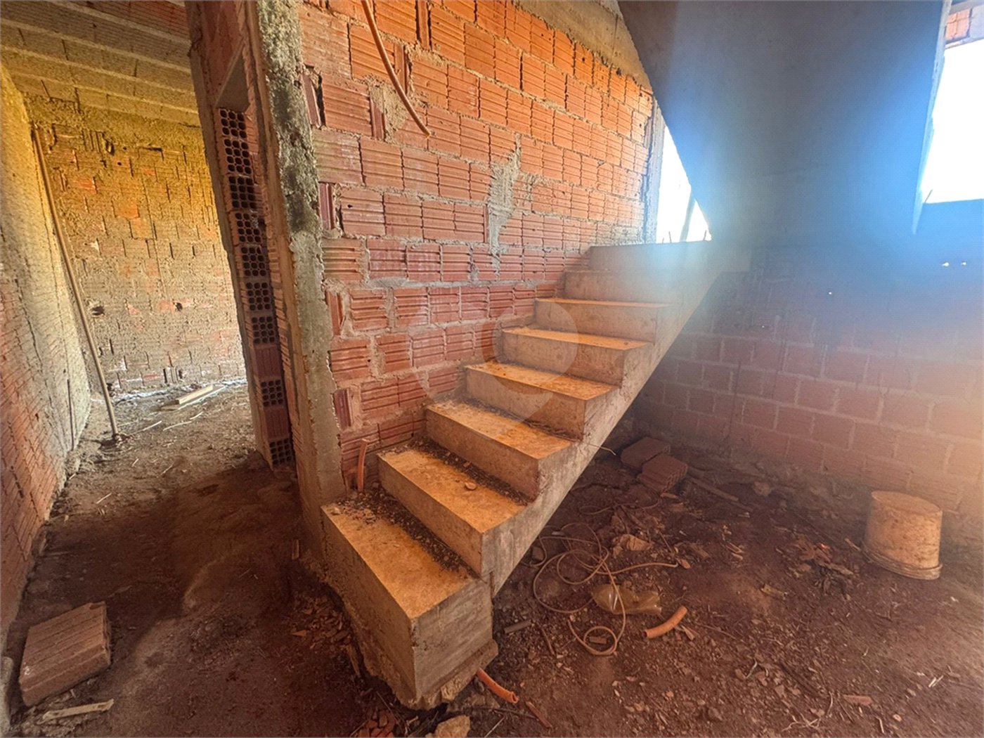 Terreno Murado de 250m2, em Jardim Embaré, São Carlos.