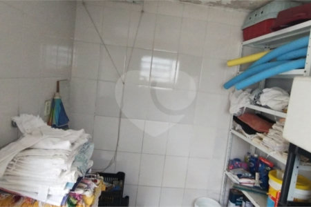 Casa à venda com 4 quartos, sendo 1 suíte, em Jardim Guadalajara, Sorocaba, SP
