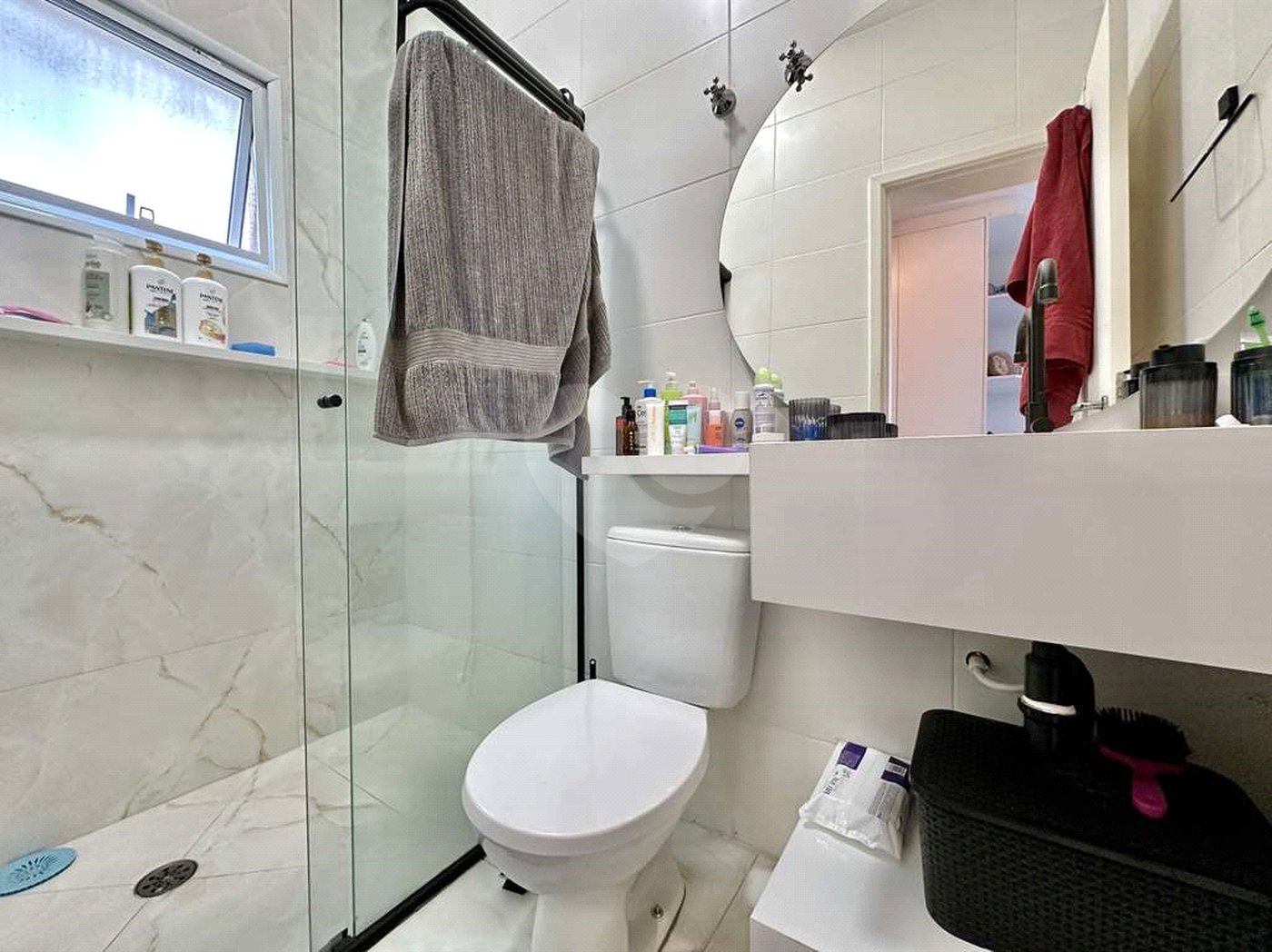 Casa à venda com 3 quartos, sendo 1 suíte, no condomínio Villaggio Viana, Cotia - SP