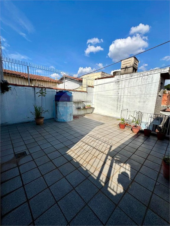 Sobrado à venda com 4 quartos, sendo 1 suíte,  em Vila Cleonice, São Paulo, SP