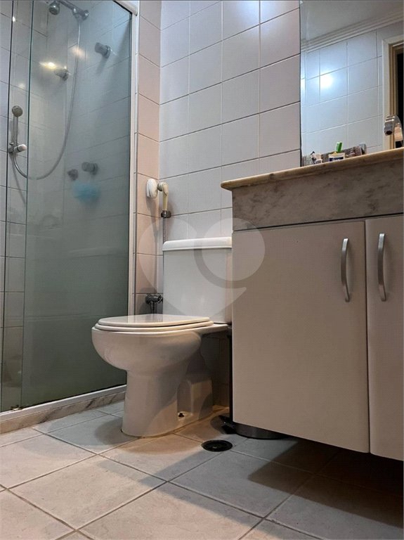 Casa à venda com 3 quartos, sendo 1 suíte,  no condomínio Liberty Village, São Paulo - SP