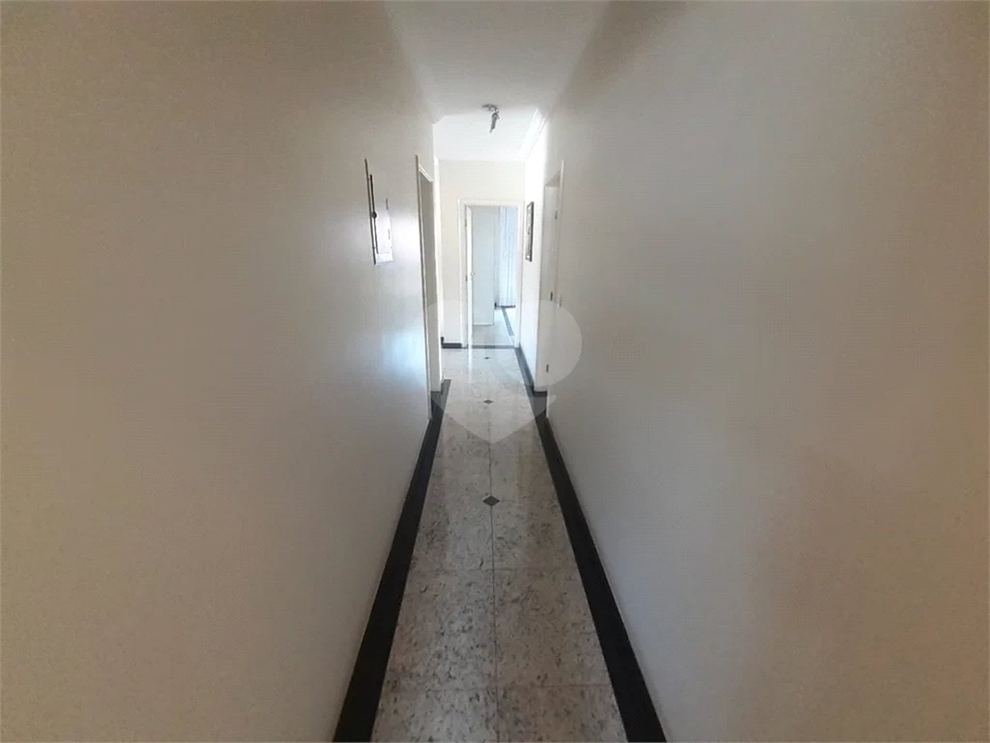 Ótima casa disponível para venda em Piracicaba, no Condomínio Residencial Village Des Lions no bairro Pompéia