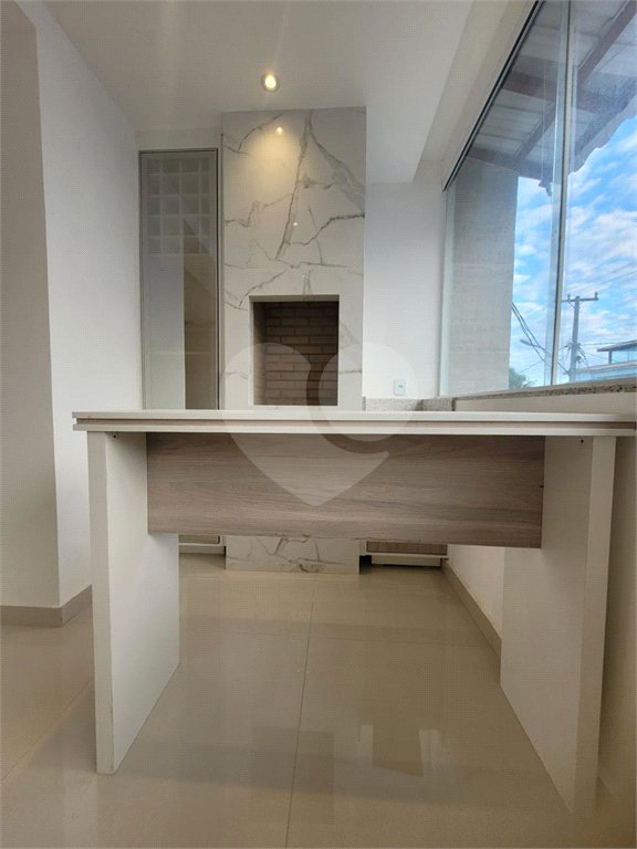 Apartamento para alugar com 2 quartos em Miguel Couto, Cabo Frio, RJ
