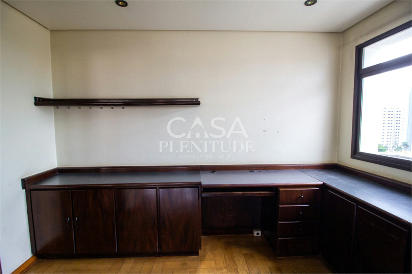 Apartamento à venda com 4 suítes no Centro, Sorocaba, SP