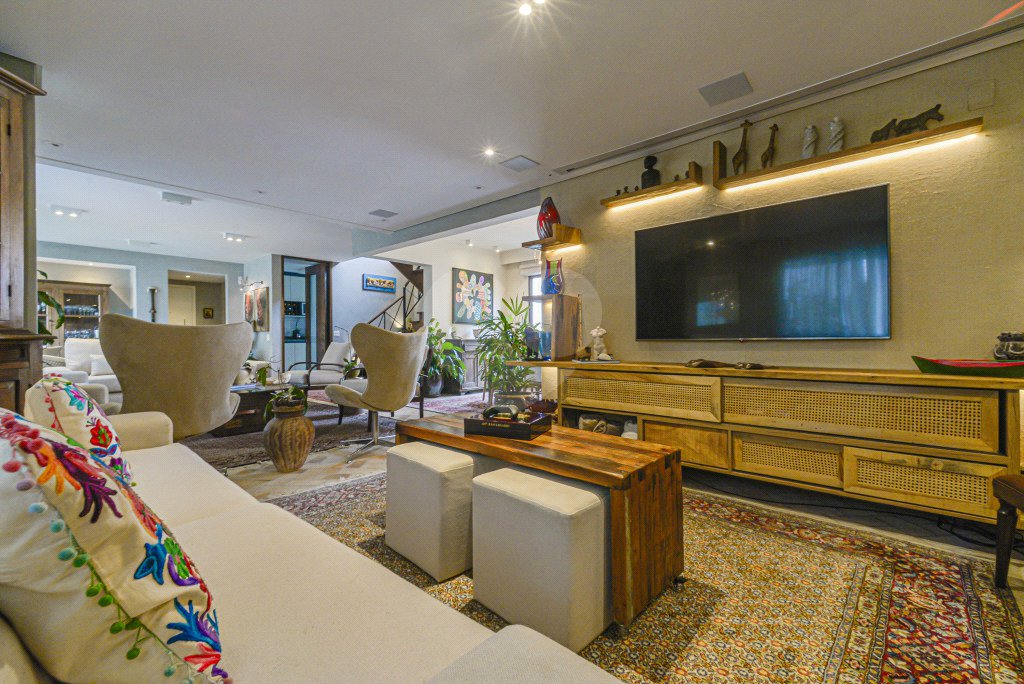 Duplex à venda com 4 quartos, sendo 2 suítes, em Vila Suzana, São Paulo, SP