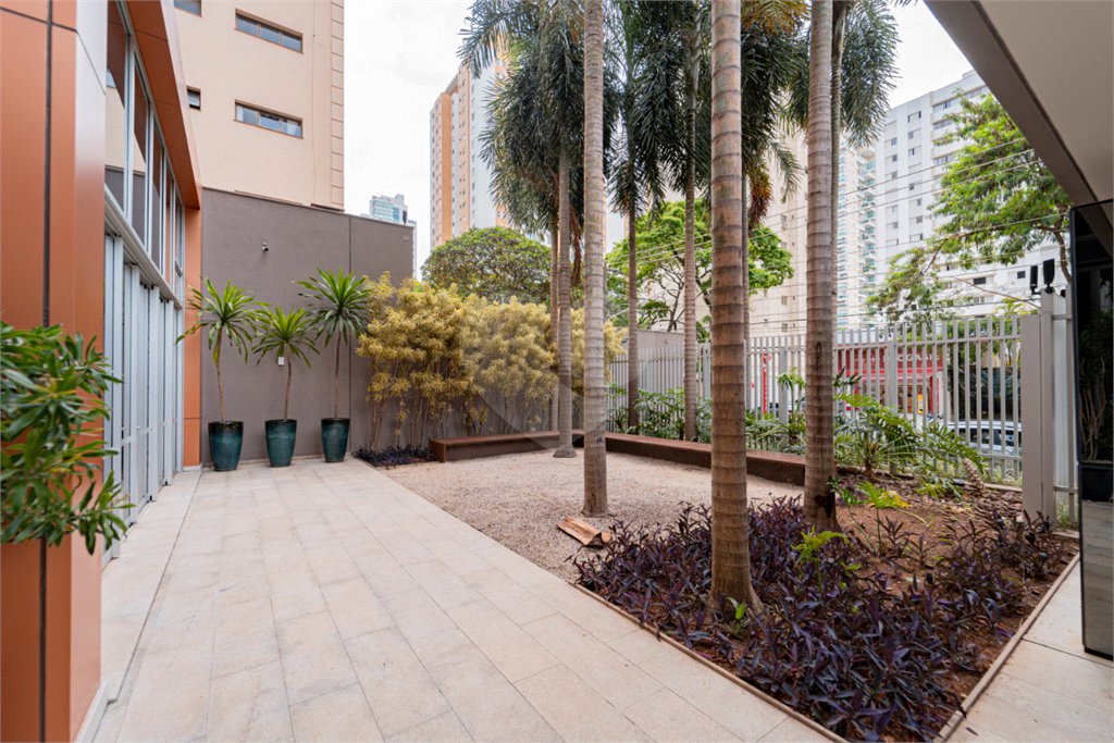 Apartamento à venda com 3 suítes em Campo Belo, São Paulo, SP