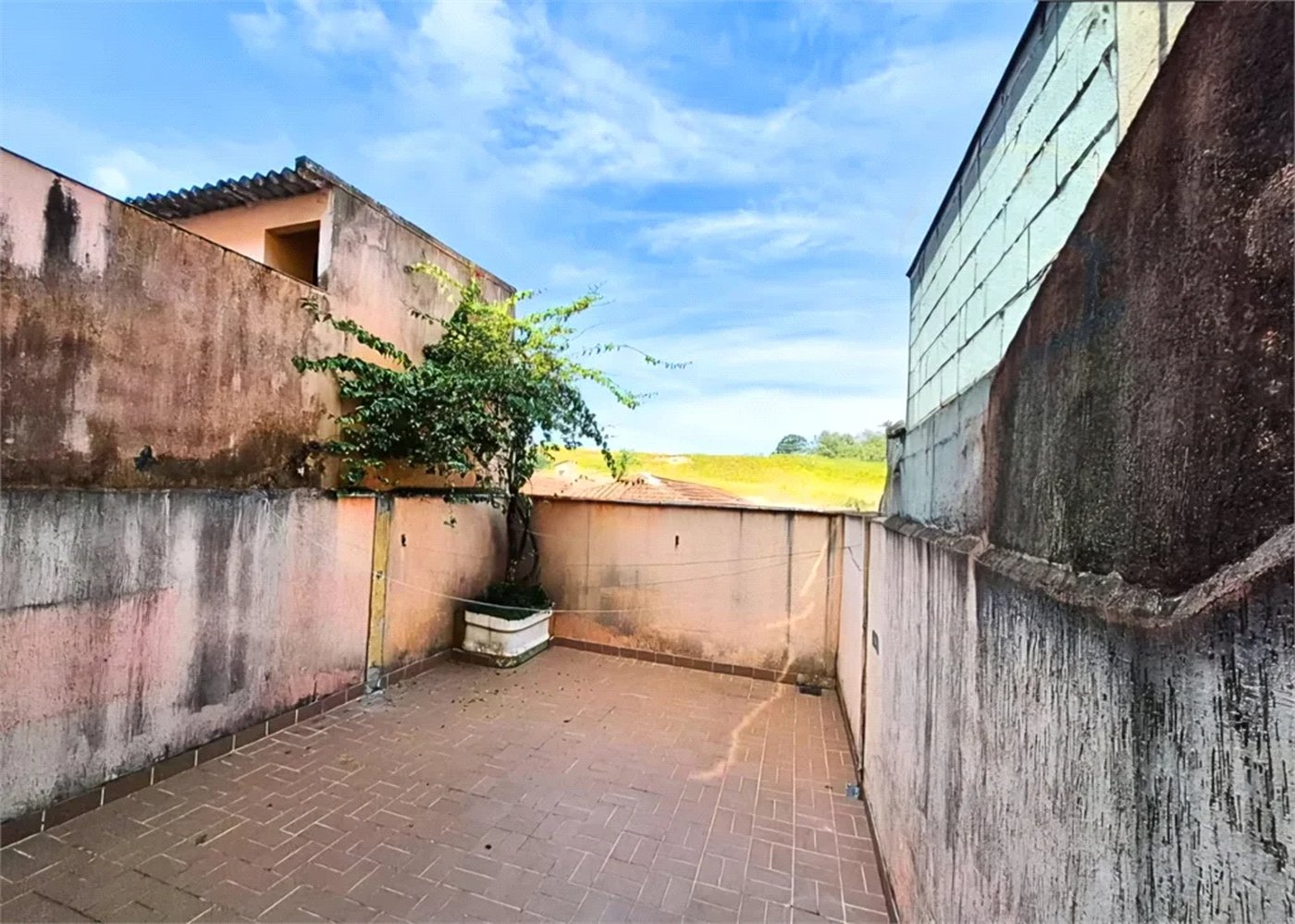 Casa à venda com 3 quartos, sendo 1 suíte, em Jardim Olympia, São Paulo, SP