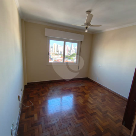 Apartamento à venda com 3 quartos, sendo 1 suíte,  em Lapa, São Paulo, SP