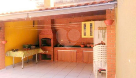 Sobrado à venda com 3 quartos, sendo 1 suíte,  em Vila Prudente, São Paulo, SP