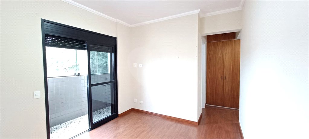Apartamento à venda com 3 quartos, sendo 1 suíte,  em Lar São Paulo, São Paulo, SP