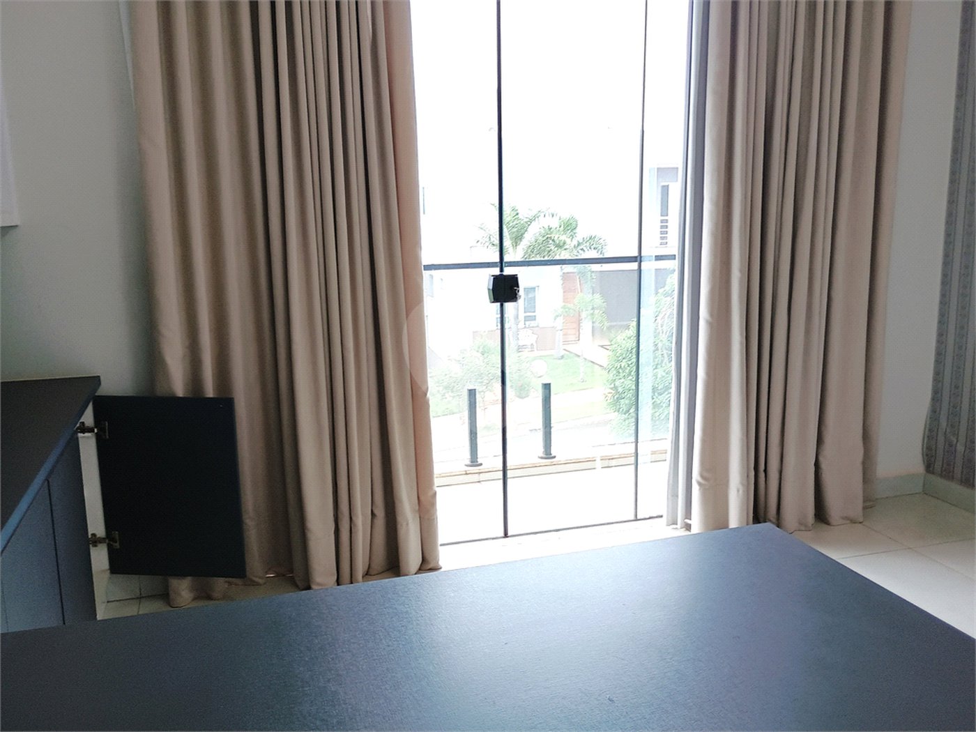 Sobrado à venda com 4 quartos, sendo 1 suíte, em Reserva San Gabriel, Ribeirão Preto, SP