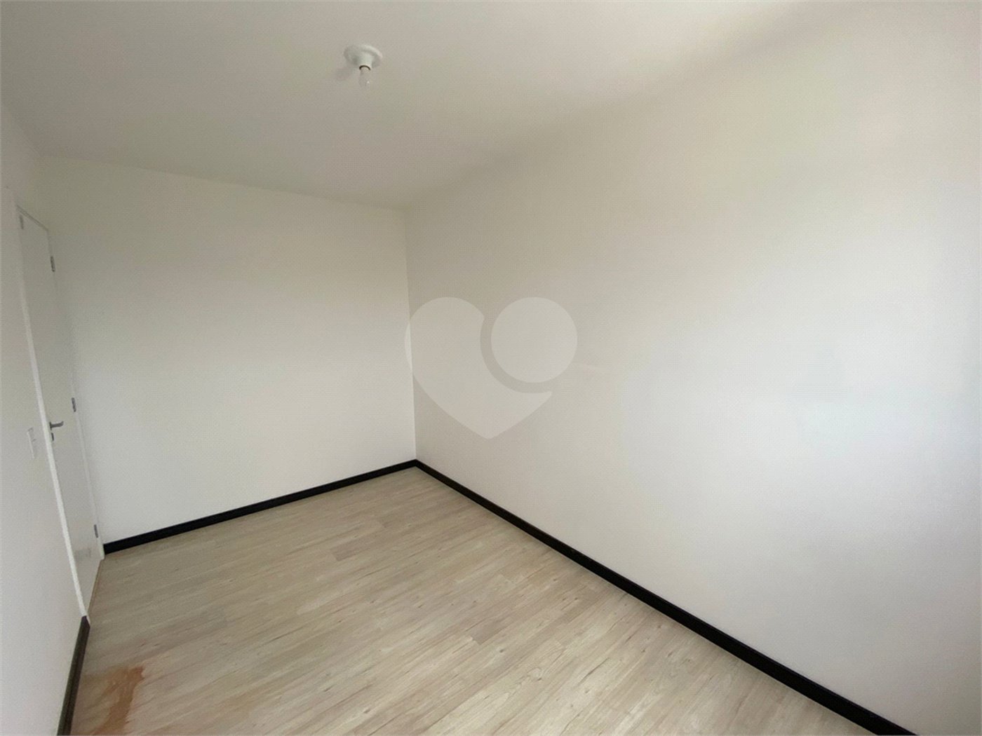 Apartamento à venda com 2 quartos em Botujuru, Mogi das Cruzes, SP