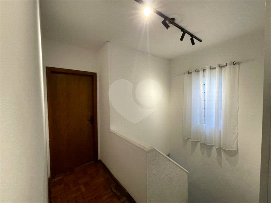 Sobrado à venda com 3 quartos em Quinta da Paineira, São Paulo, SP