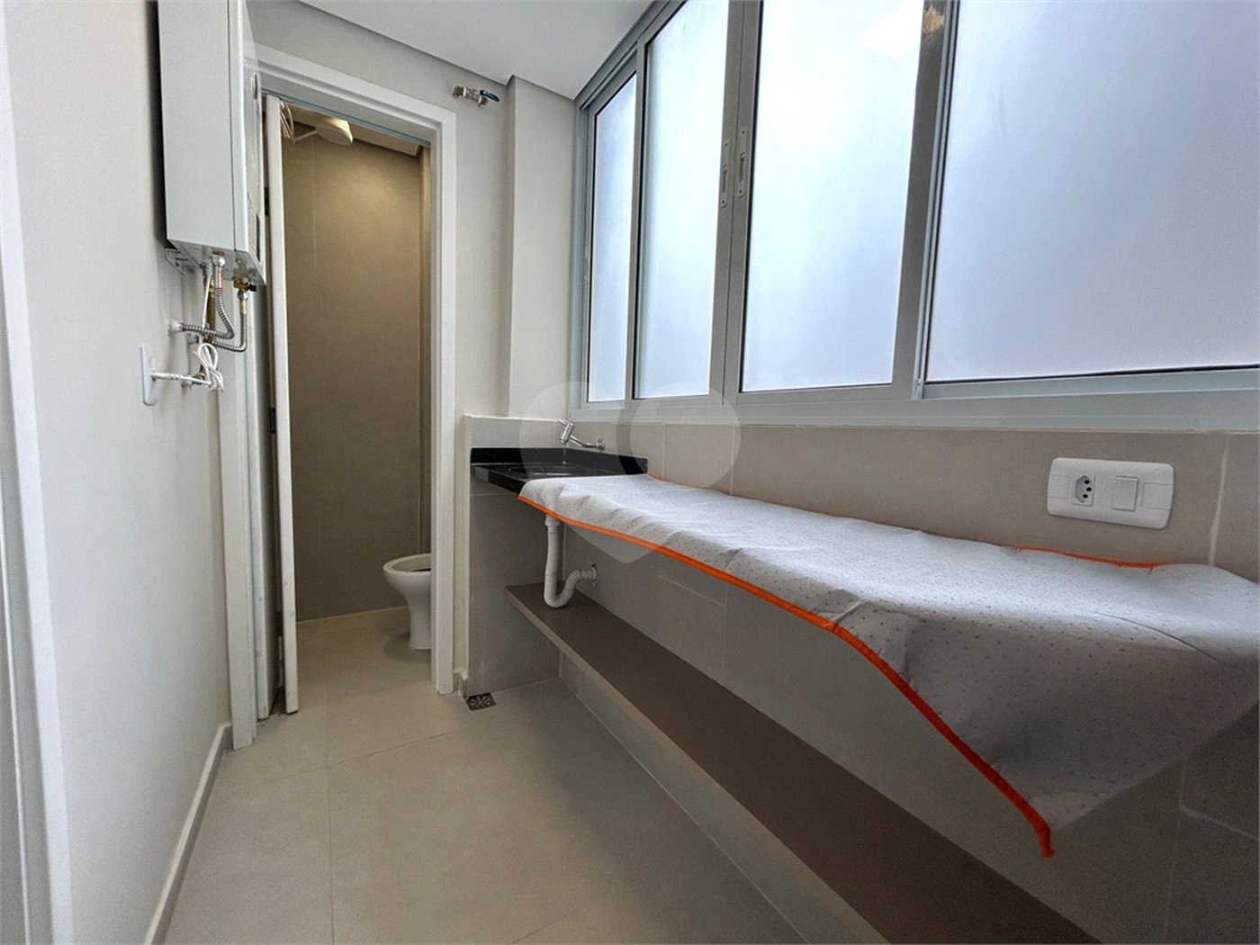 Apartamento à venda com 2 quartos, sendo 1 suíte, em Cerqueira César, São Paulo, SP