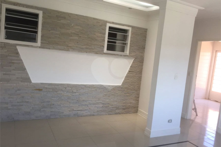 Sobrado à venda com 3 quartos, sendo 1 suíte, em Vila Nova Mazzei, São Paulo, SP