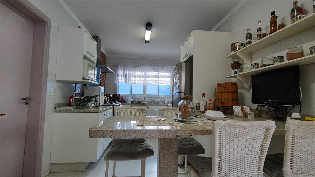 Casa à venda com 3 suítes no condomínio Parque do Varvito, Itu - SP
