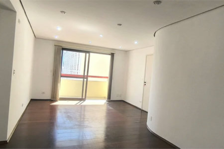 Apartamento à venda com 3 quartos, sendo 1 suíte, em Pinheiros, São Paulo, SP