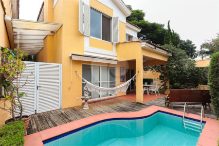 Casa à venda com 4 suítes no condomínio Residencial Courtyard Village, São Paulo - SP