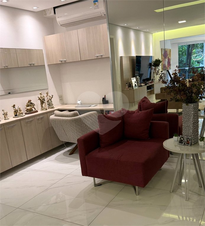 Apartamento à venda com 3 suítes em Campo Belo, São Paulo, SP