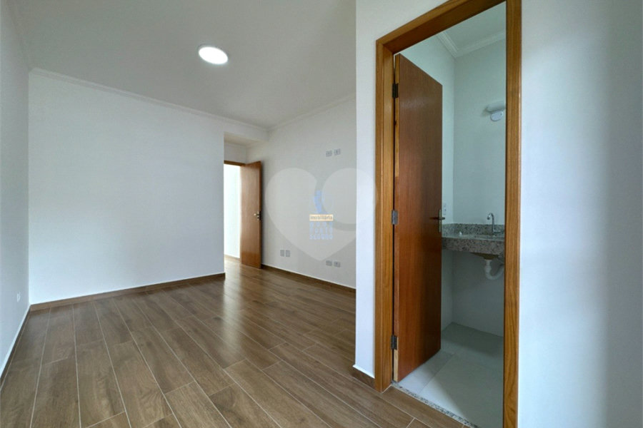 Sobrado à venda com 3 quartos, sendo 1 suíte, em Parada Inglesa, São Paulo, SP