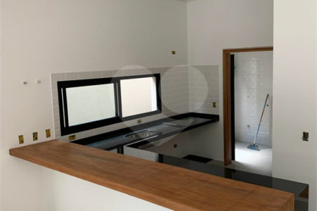 Casa à venda com 3 suítes em Loteamento Loanda, Atibaia, SP