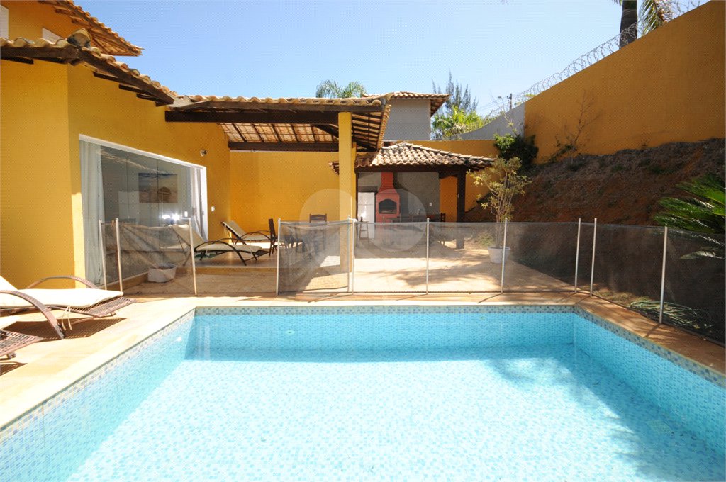 Casa à venda ou para alugar com 4 suítes em Ferradura, Armação dos Búzios, RJ