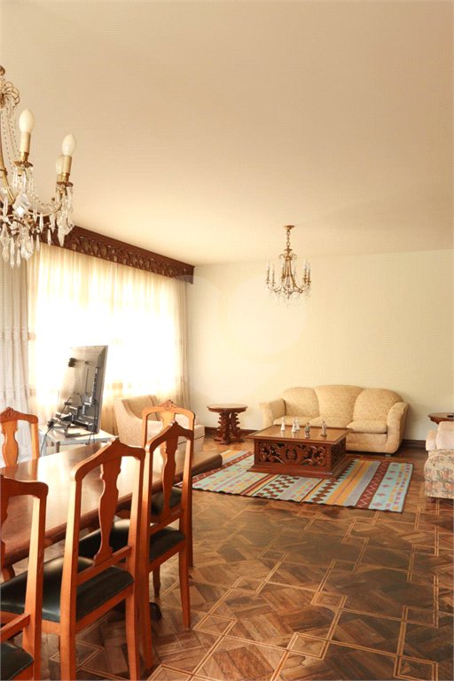 Casa à venda com 3 quartos no condomínio Paderewsky, São Paulo - SP