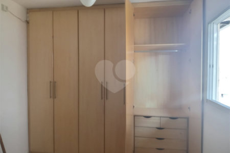 Casa à venda com 2 suítes no condomínio Villa Dell Victor, São Paulo - SP