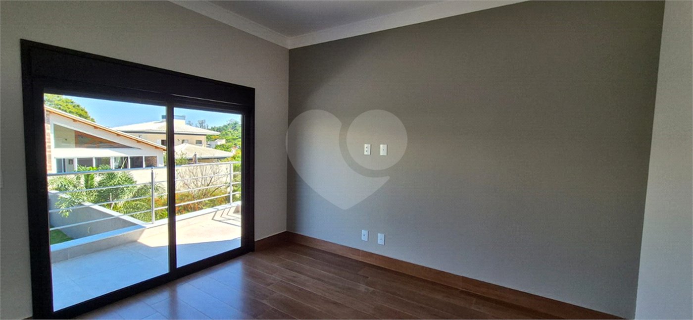 Casa à venda com 3 suítes no condomínio Reserva dos Vinhedos, Louveira - SP
